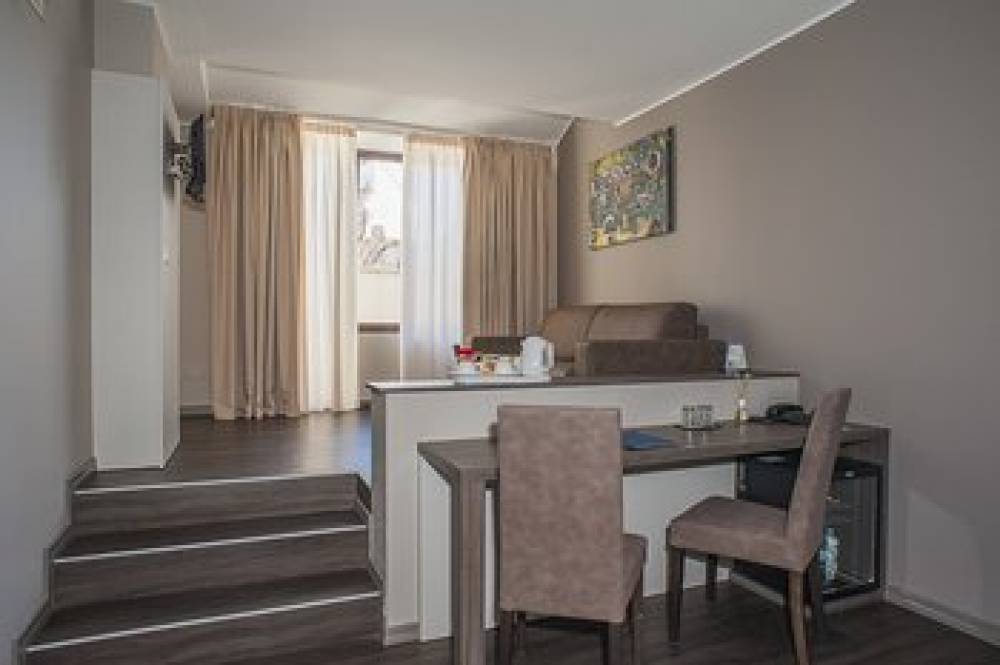 Palazzo Delle Stelline Hotel 4