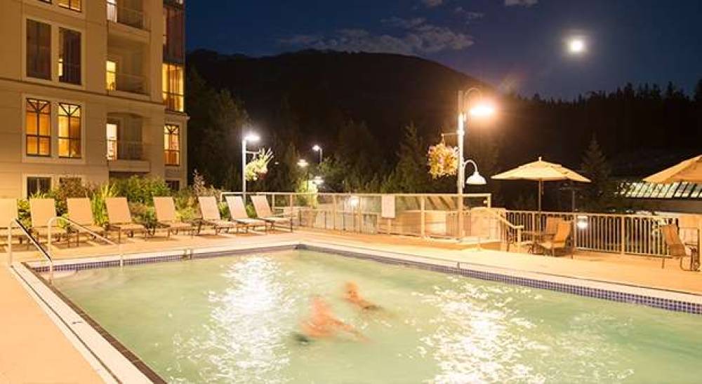 PAN PACIFIC WHISTLER MOUNTAINSIDE 1