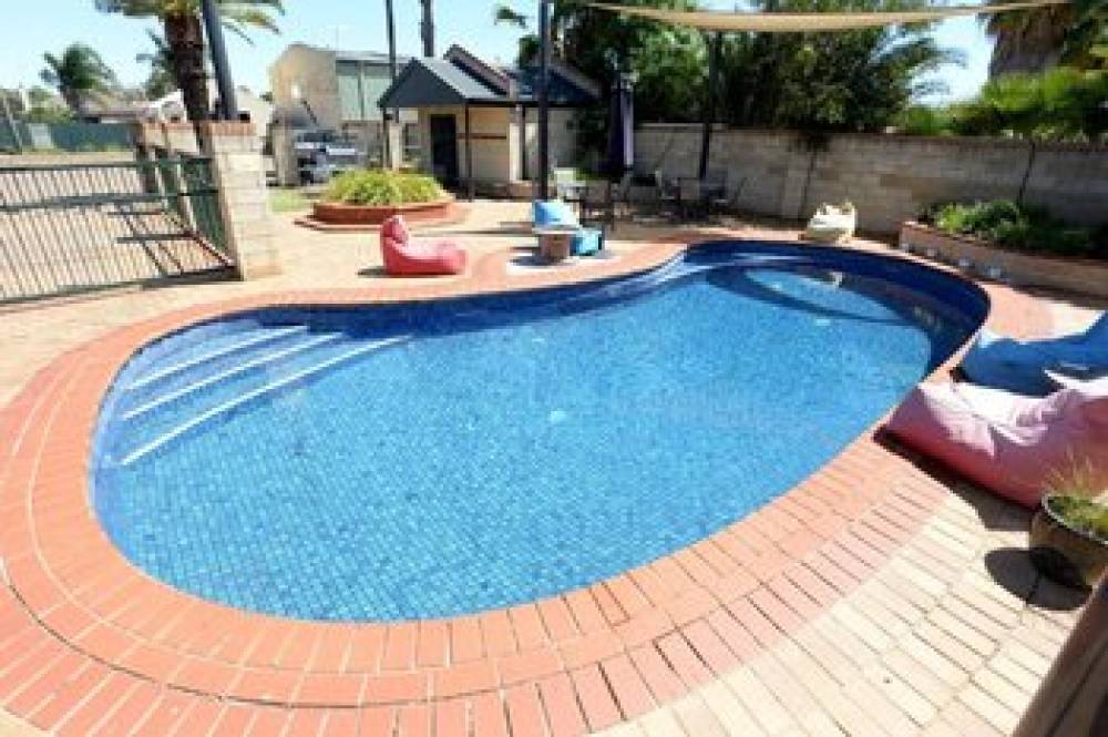 PARADISE PALMS MULWALA MOTEL 8