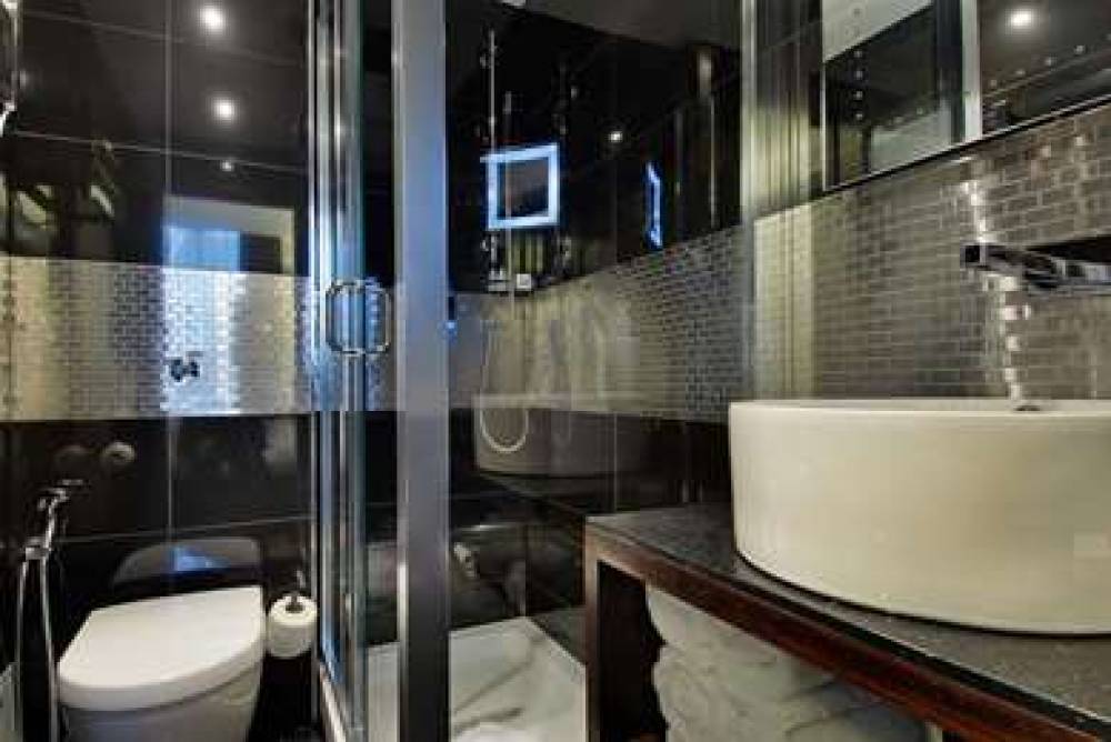 Park Grand Mayfair 7