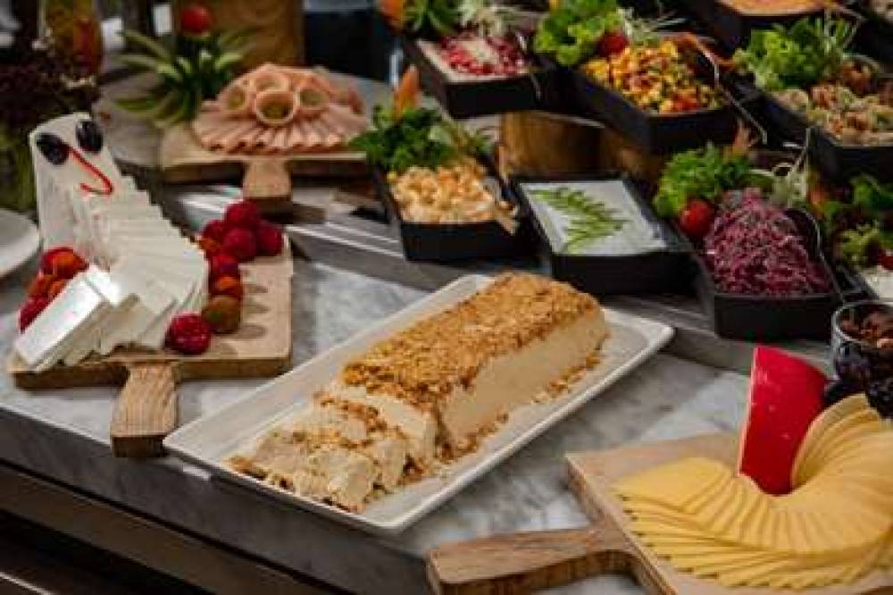 PARK INN BY RADISSON MAKKAH AZIZYAH 9
