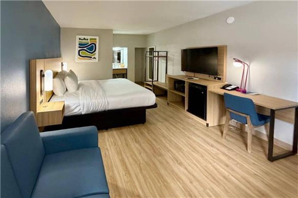 PARK INN BY RADISSON WELDON   ROANO 2