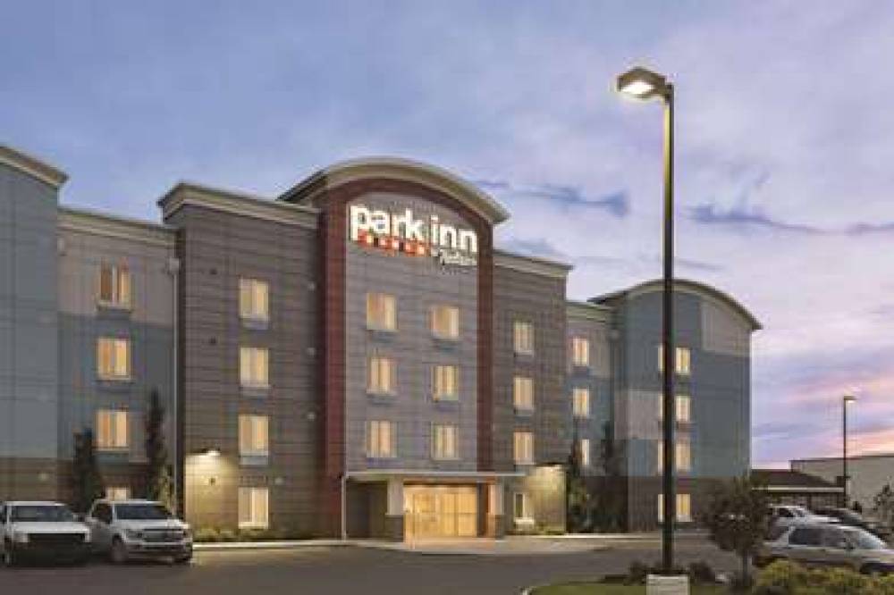 PARK INN BY RADISSON CALGARY AIRPOR 1