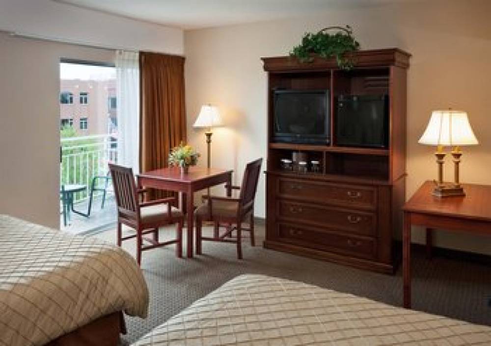 PARK PLACE HOTEL TRAVERSE CITY 6