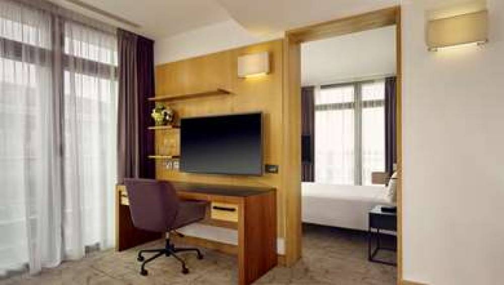 PARK PLAZA COUNTY HALL LONDON 8