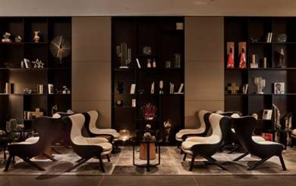 PARK PLAZA LONDON RIVERBANK 3