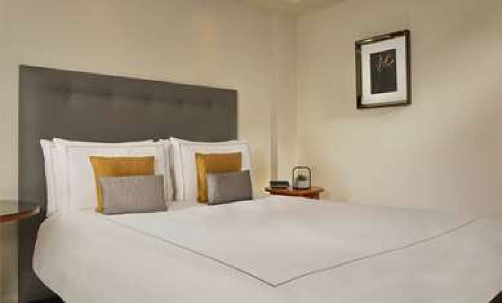 PARK PLAZA VICTORIA LONDON 10