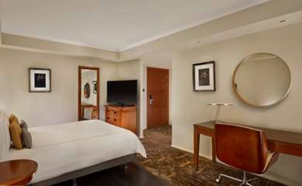 PARK PLAZA VICTORIA LONDON 9
