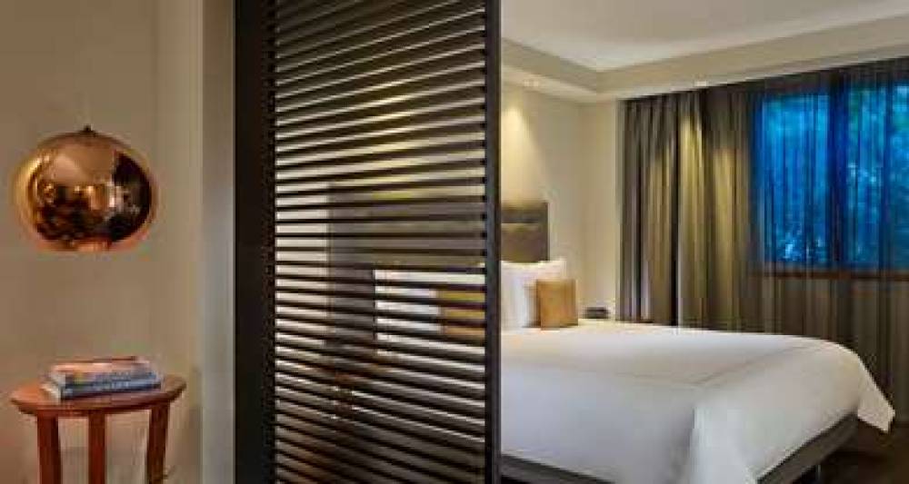 PARK PLAZA VICTORIA LONDON 7
