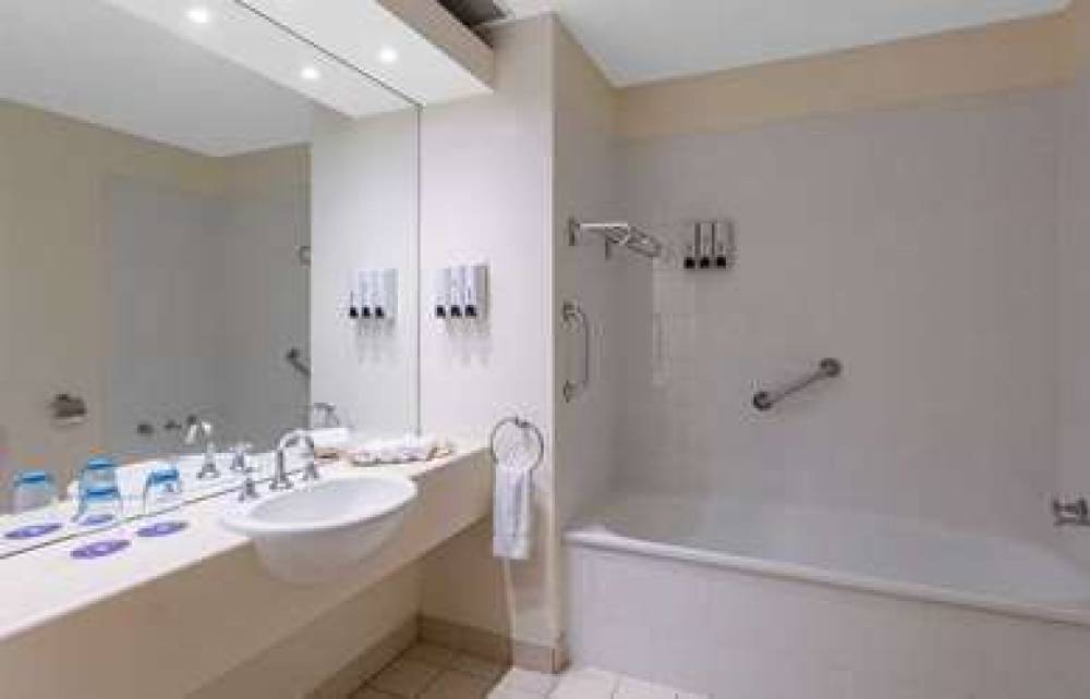 Park Regis Griffin Suites 10