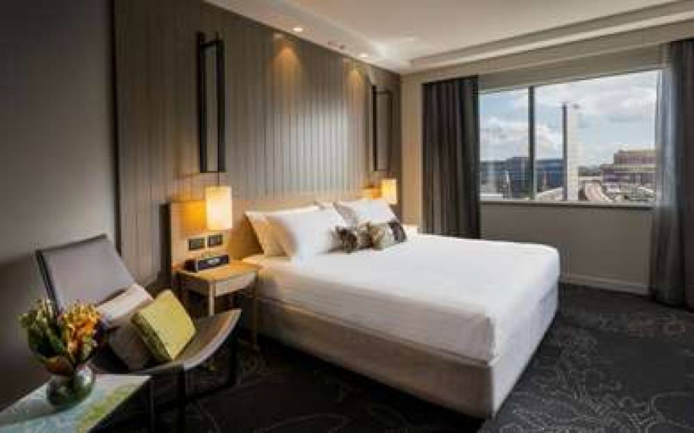 Parkroyal Darling Harbour 3