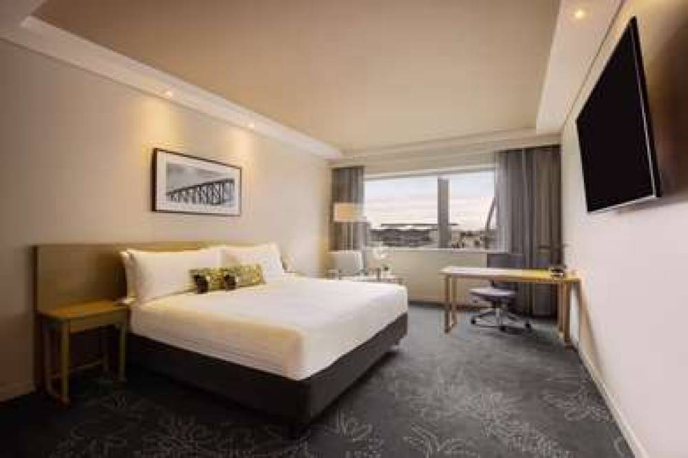 Parkroyal Darling Harbour 10
