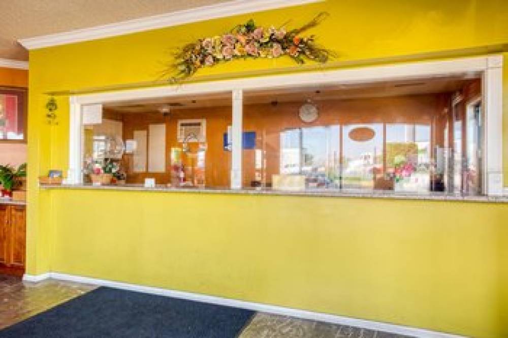PASSPORT INN AND SUITES 4
