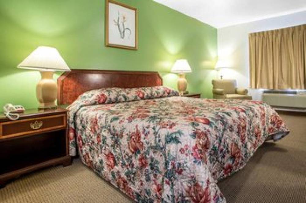 PASSPORT INN PARADISE PA 3