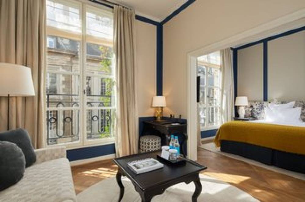 Pavillon De La Reine 4