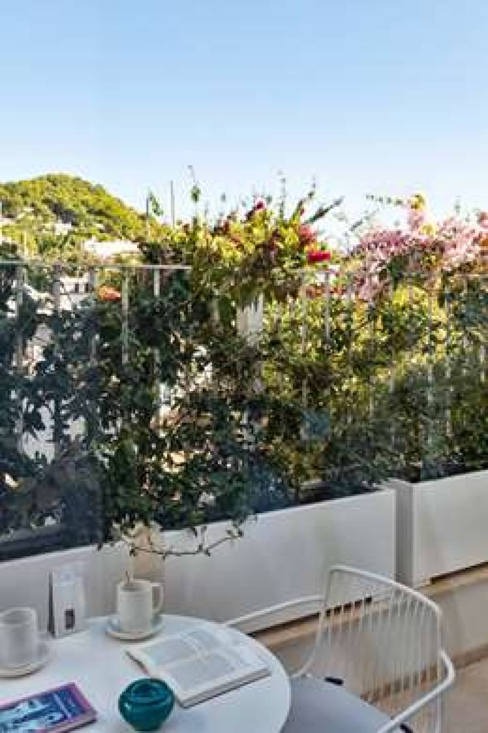 PAZZIELLA GARDEN AND SUITES 8
