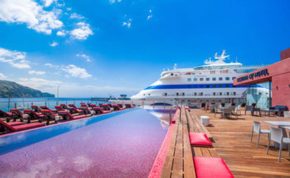 PESTANA CR7 FUNCHAL 1
