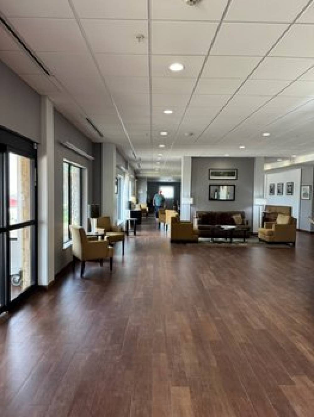 PETROSTAY INN   SUITES COTULLA 6