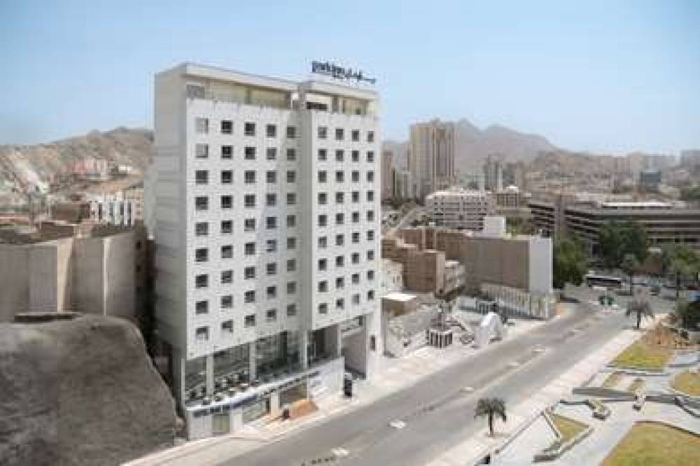 Pi Makkah Thakher Alsharqi