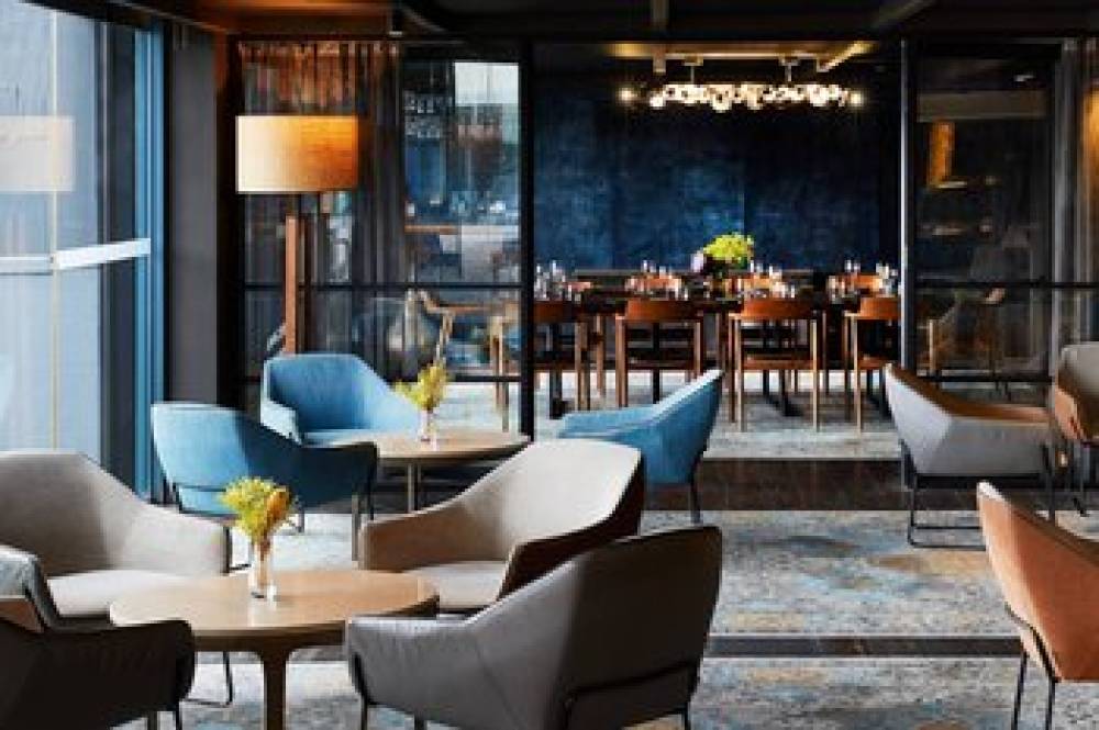 Pier One Sydney Harbour Autograph Collection 7