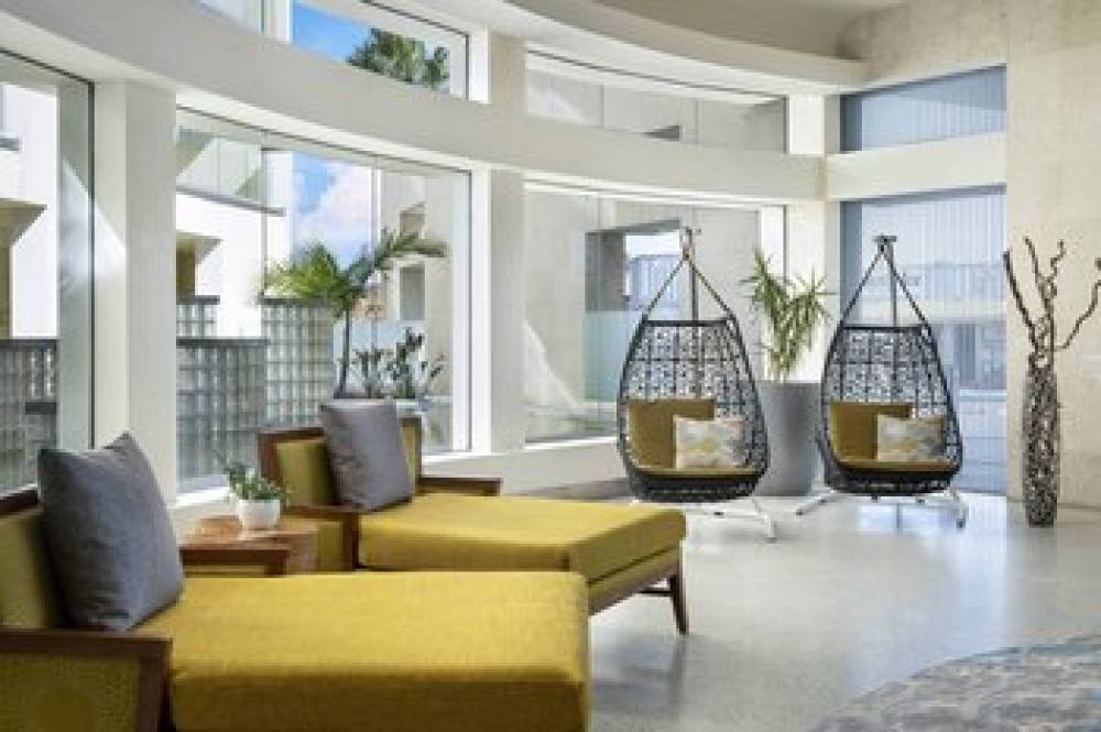 Pier South Resort Autograph Collection 8