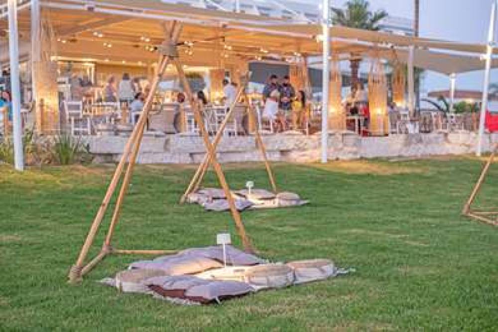 PIERE ANNE BEACH HOTEL 4