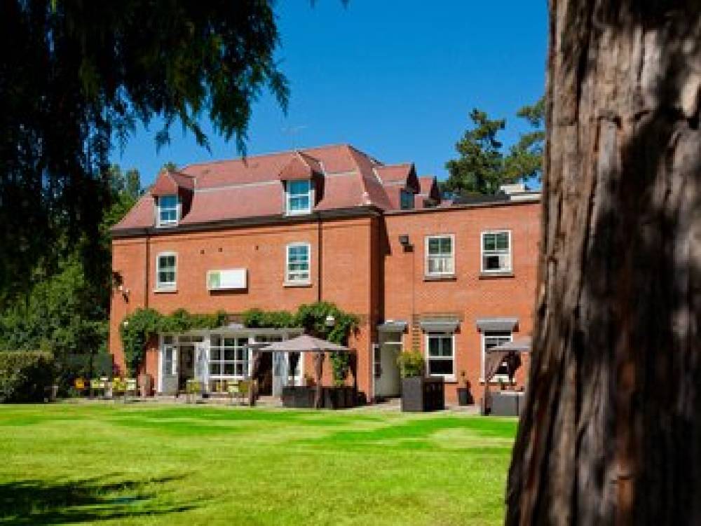 Pinewood Hotel 1