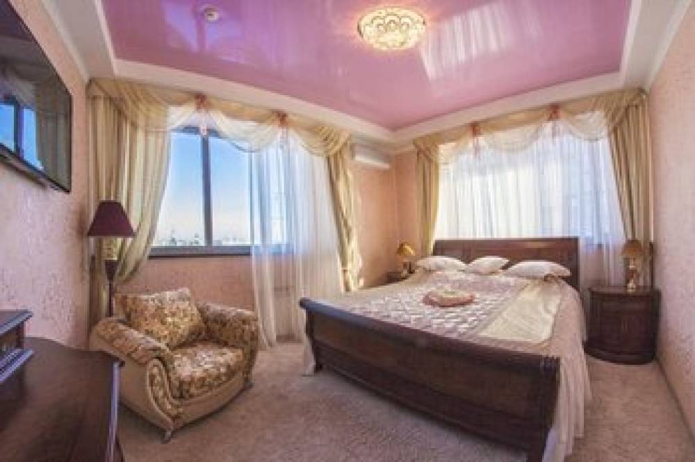 Plaza Hotel Volgograd 4
