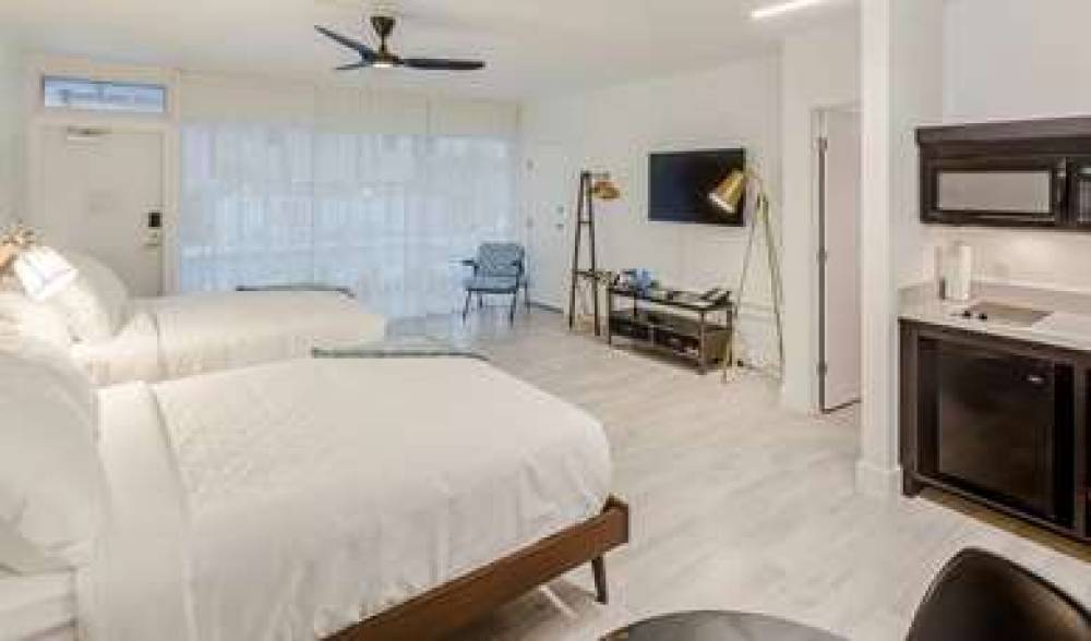 Plunge Beach Hotel 1