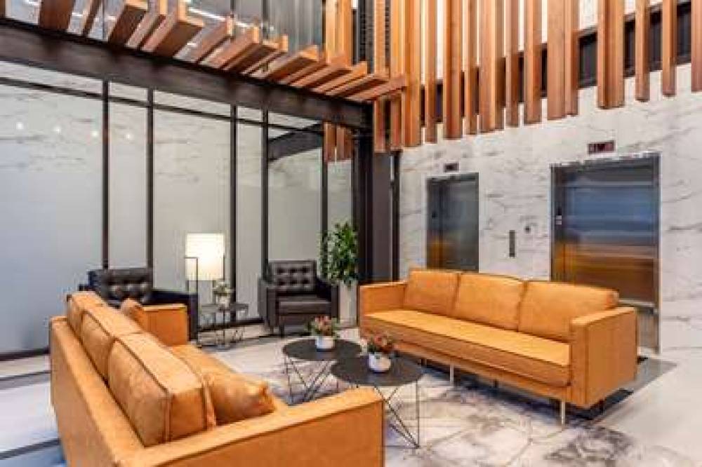 PLUS SOHO HOTEL 9