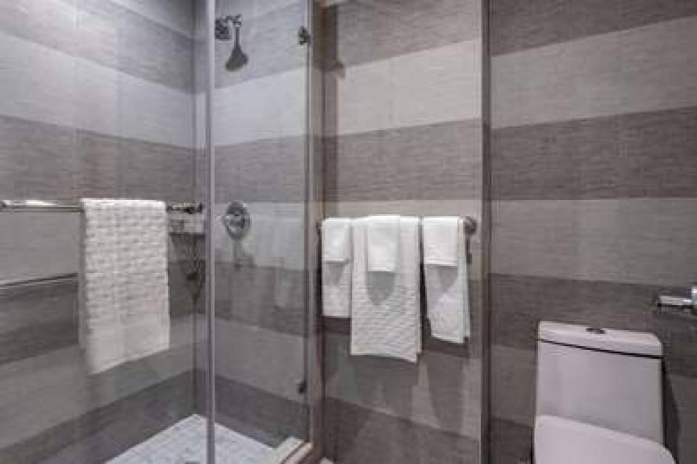 PLUS SOHO HOTEL 4
