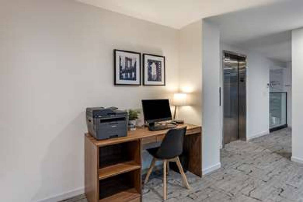 PLUS SOHO HOTEL 2