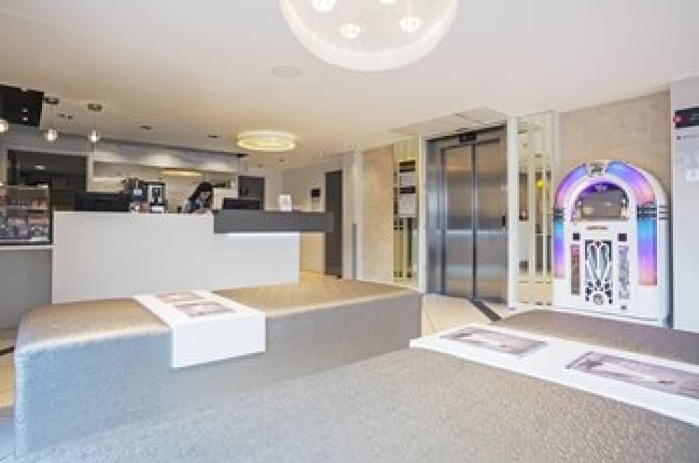 POINT A HOTEL CANARY WHARF 3