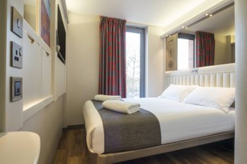 POINT A HOTEL CANARY WHARF 4