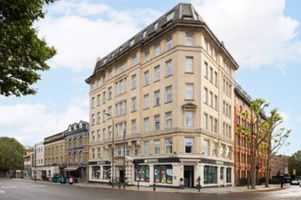 POINT A HOTEL KINGS CROSS 1