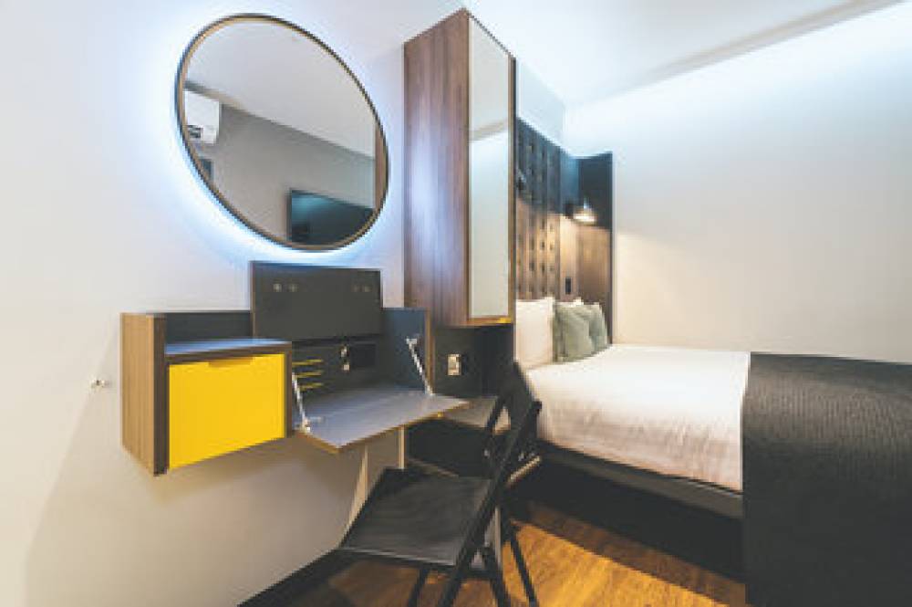 POINT A HOTEL LIVERPOOL STREET 4