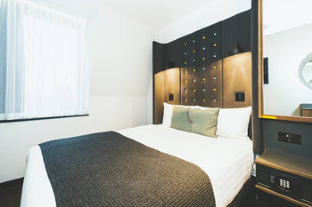 POINT A HOTEL LIVERPOOL STREET 10