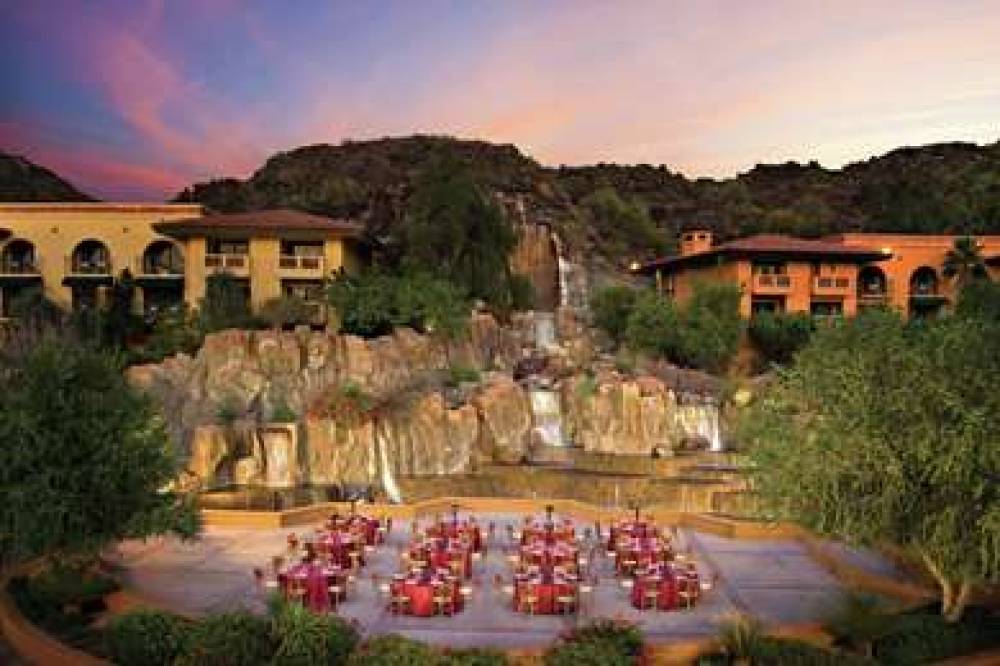 Pointe Hilton Tapatio Cliffs Resort 2