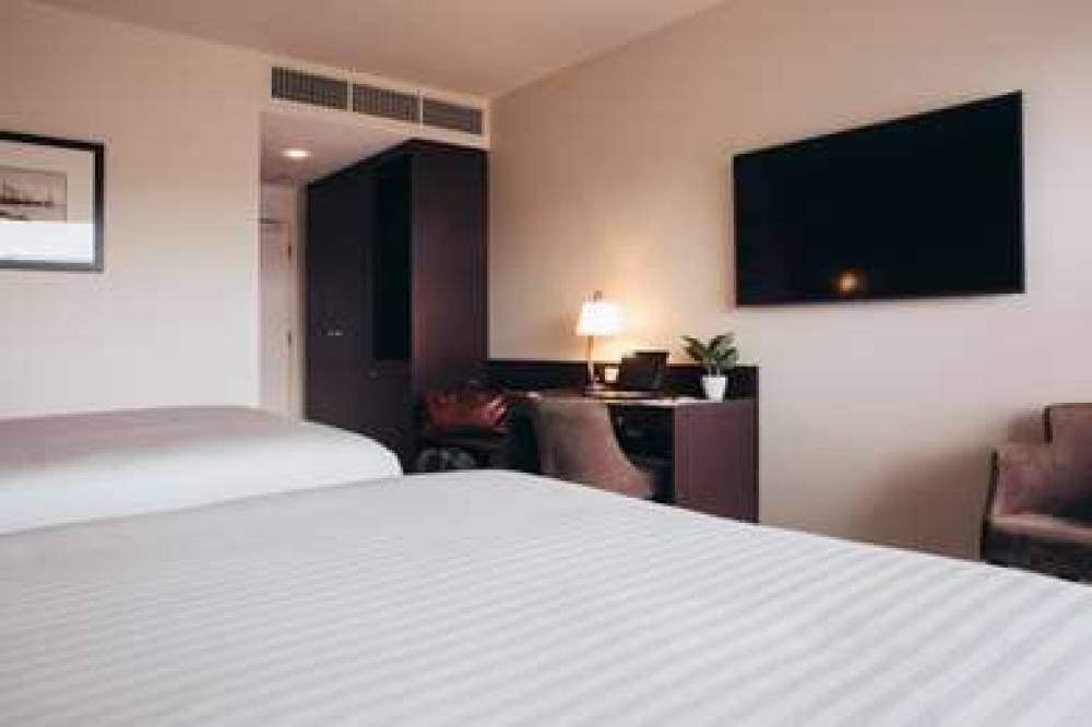 PORT LINCOLN HOTEL 3