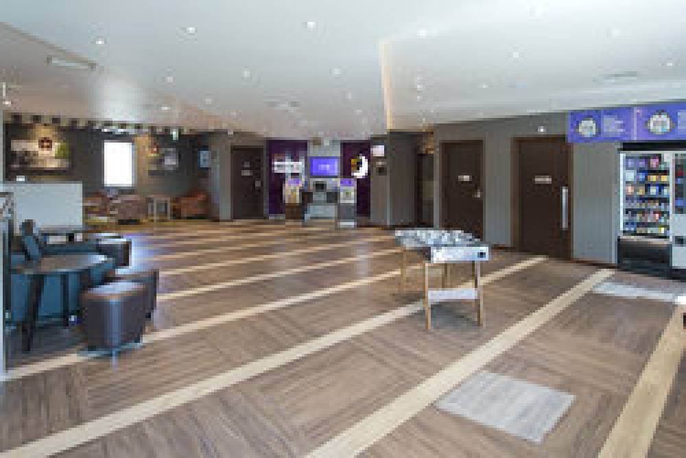 PREMIER INN ADDLESTONE 1