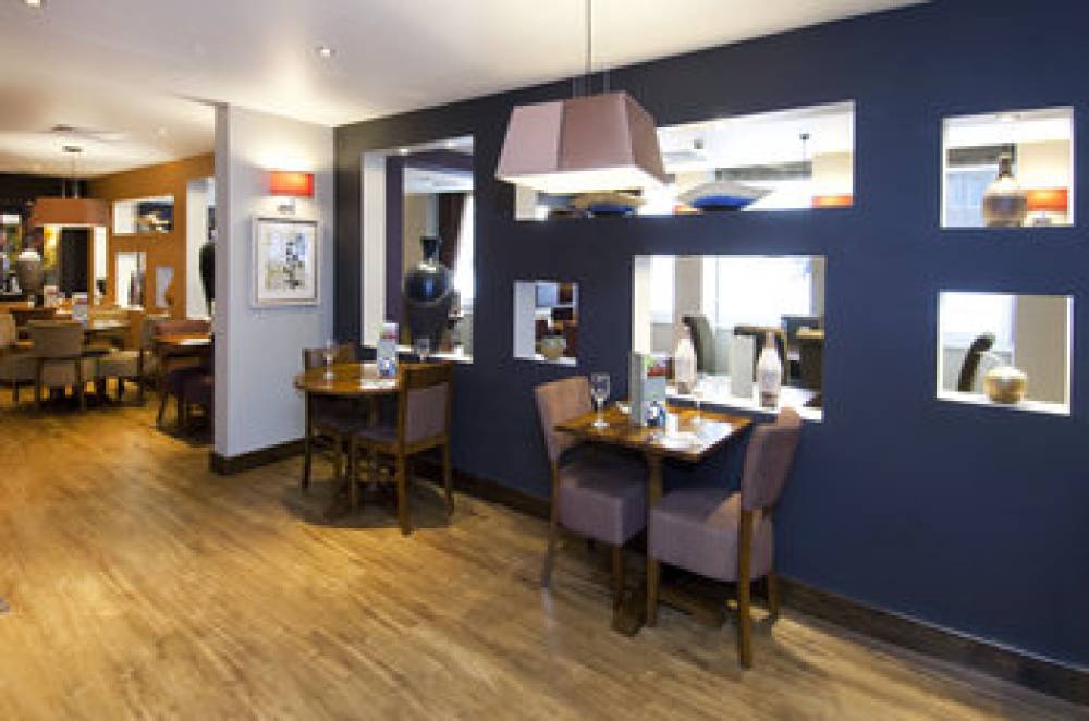 PREMIER INN BLACKFRIARS FLEET ST. 5