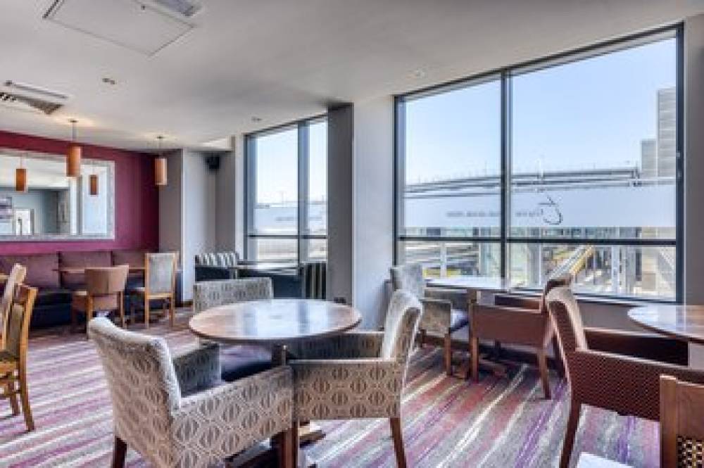 PREMIER INN GATWICK AIRPORT N.TERM 8