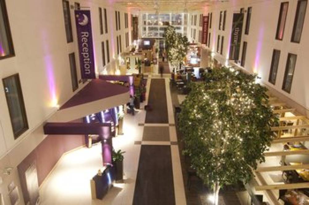 PREMIER INN HEATHROW AIRPORT T2&T3 5