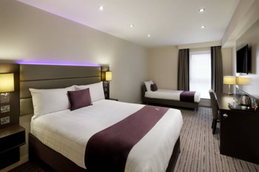 PREMIER INN HEMEL HEMPSTEAD WEST 9