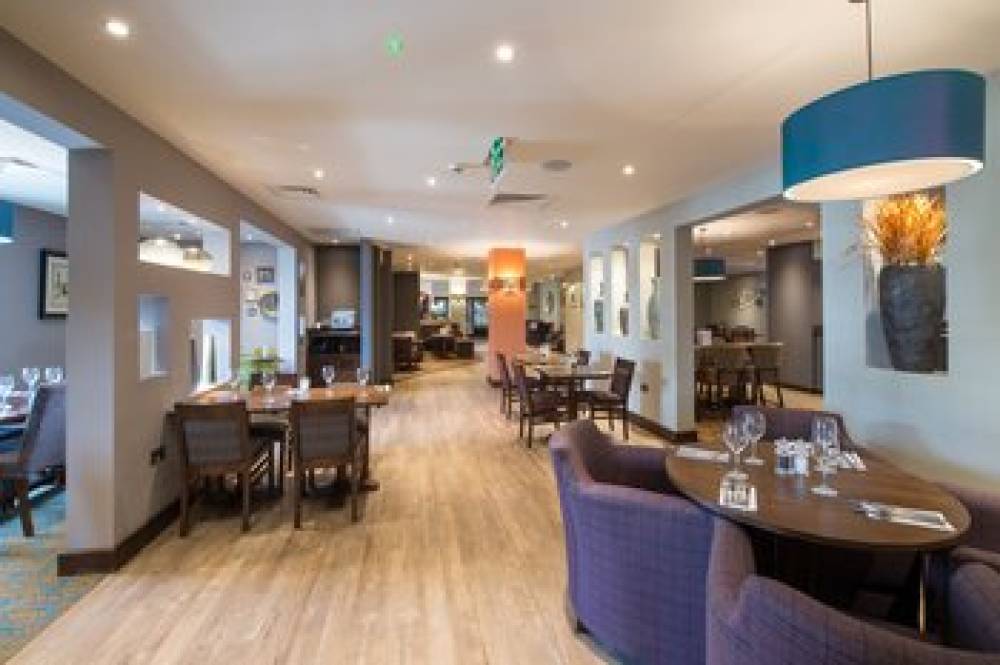 PREMIER INN LONDON BRENTFORD 3