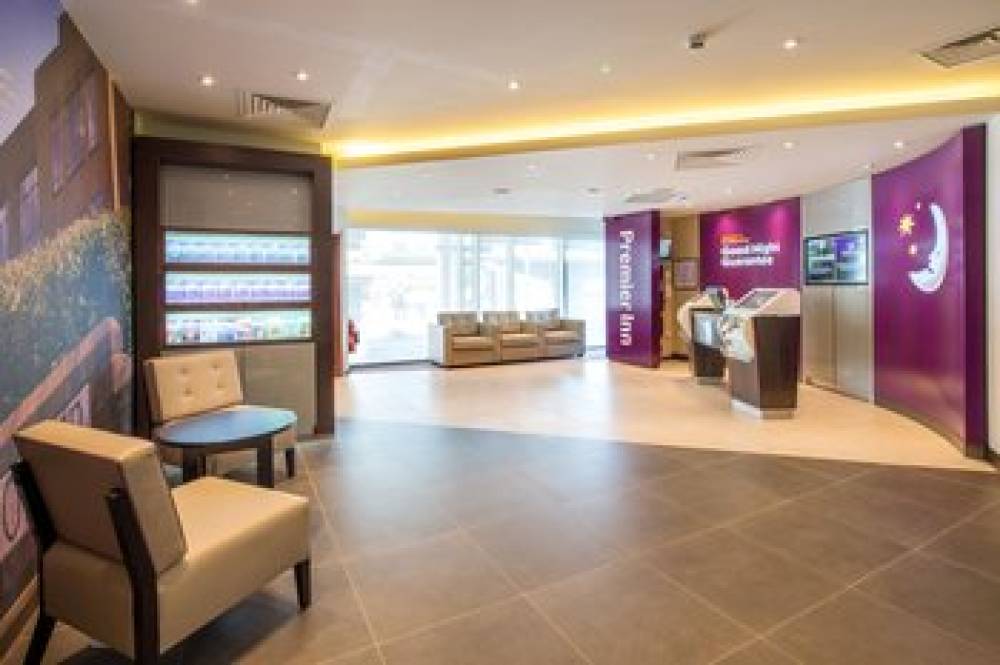 PREMIER INN LONDON BRENTFORD 4