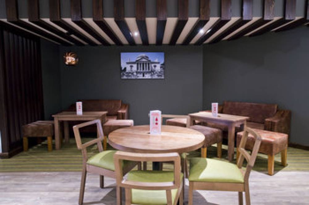 PREMIER INN LONDON CHISWICK 9