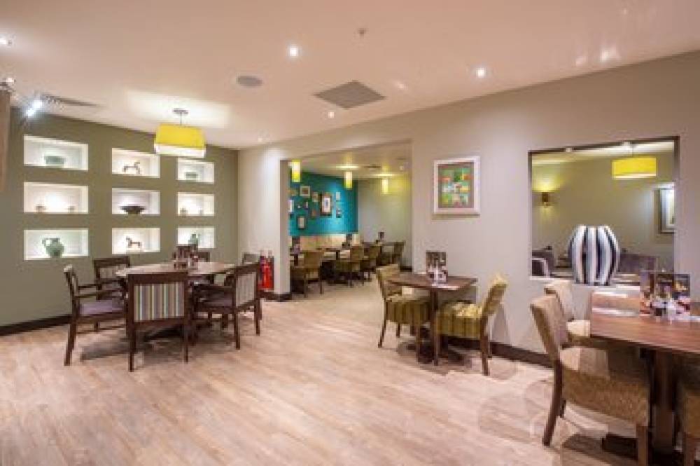 PREMIER INN LONDON CITY (ALDGATE) 7