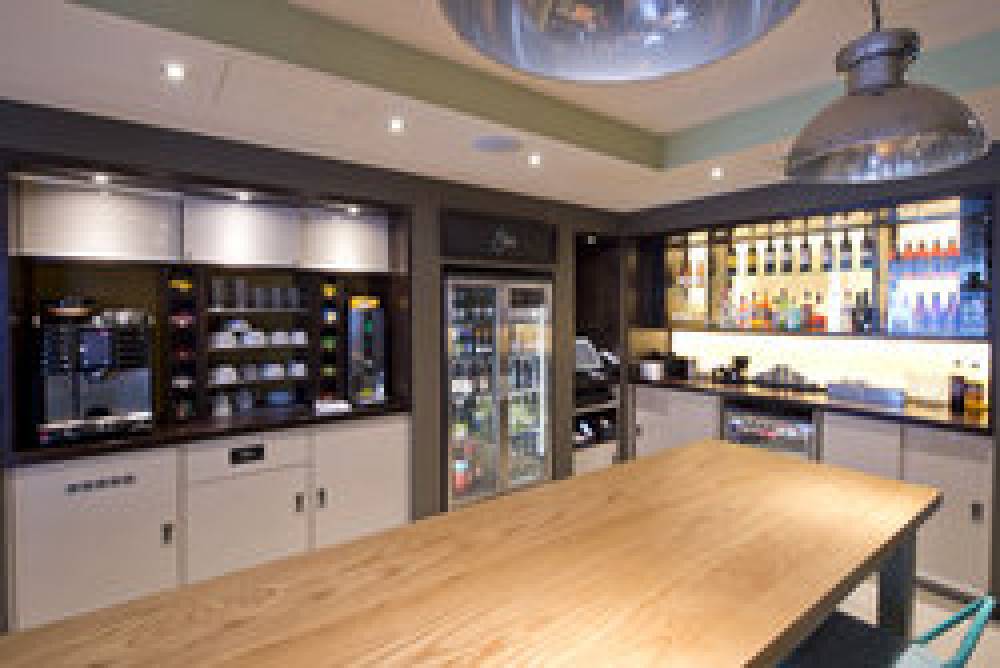 PREMIER INN LONDON CLAPHAM 1