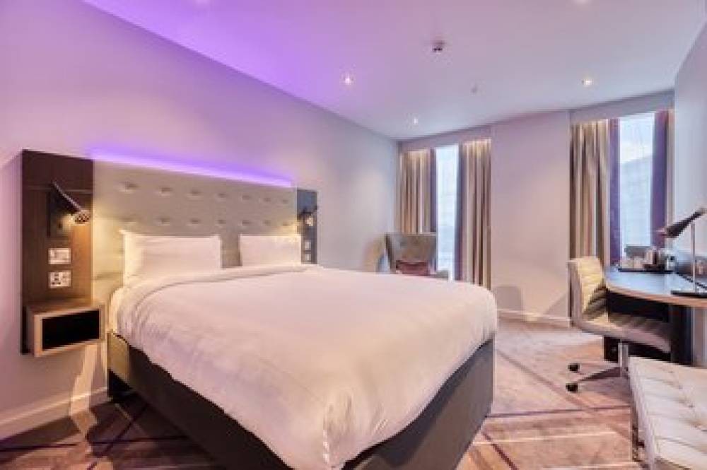 PREMIER INN LONDON DOCKLANDS 9